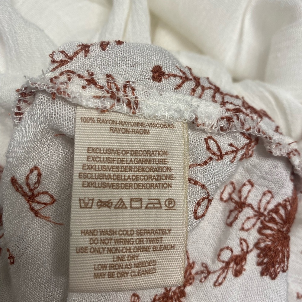 Free People Embroidered Sun Dress Smocked Spaghetti Straps Keyhole Back Size M - Picture 10 of 10